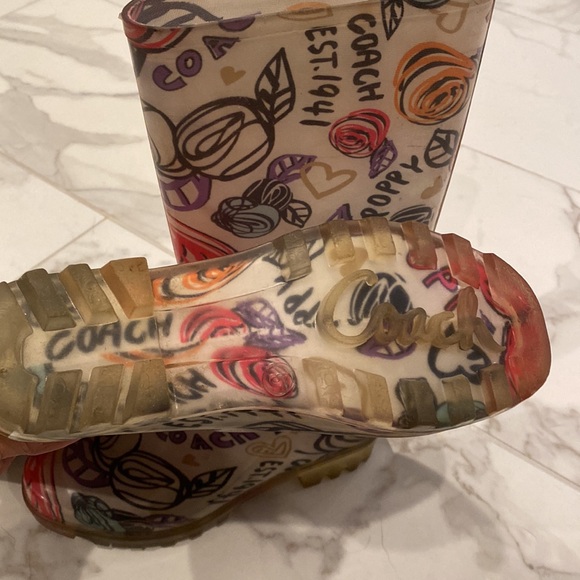 Coach Poppy Graffiti Rain boots Size 5. Used, but in good condition. No box - Picture 7 of 8